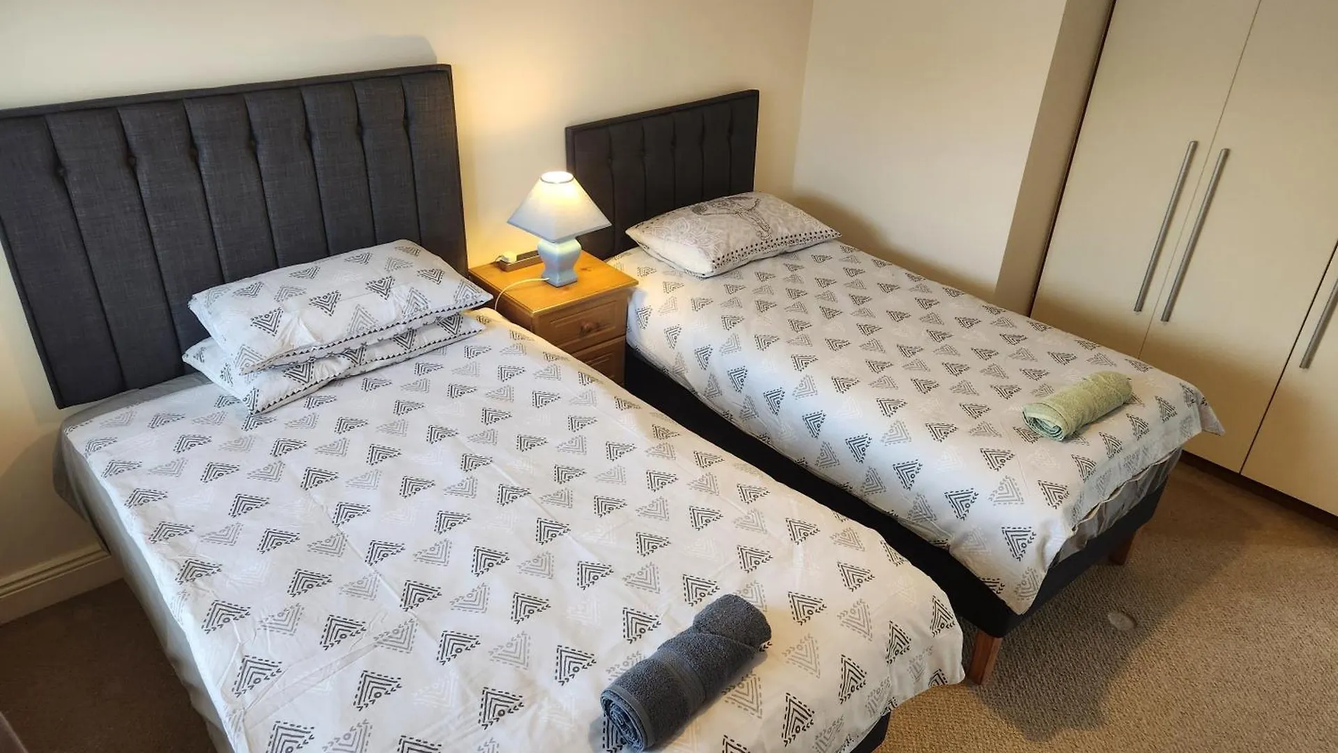 Nice Dublin 3 Bedrooms Near Airport & Dublin City 7People